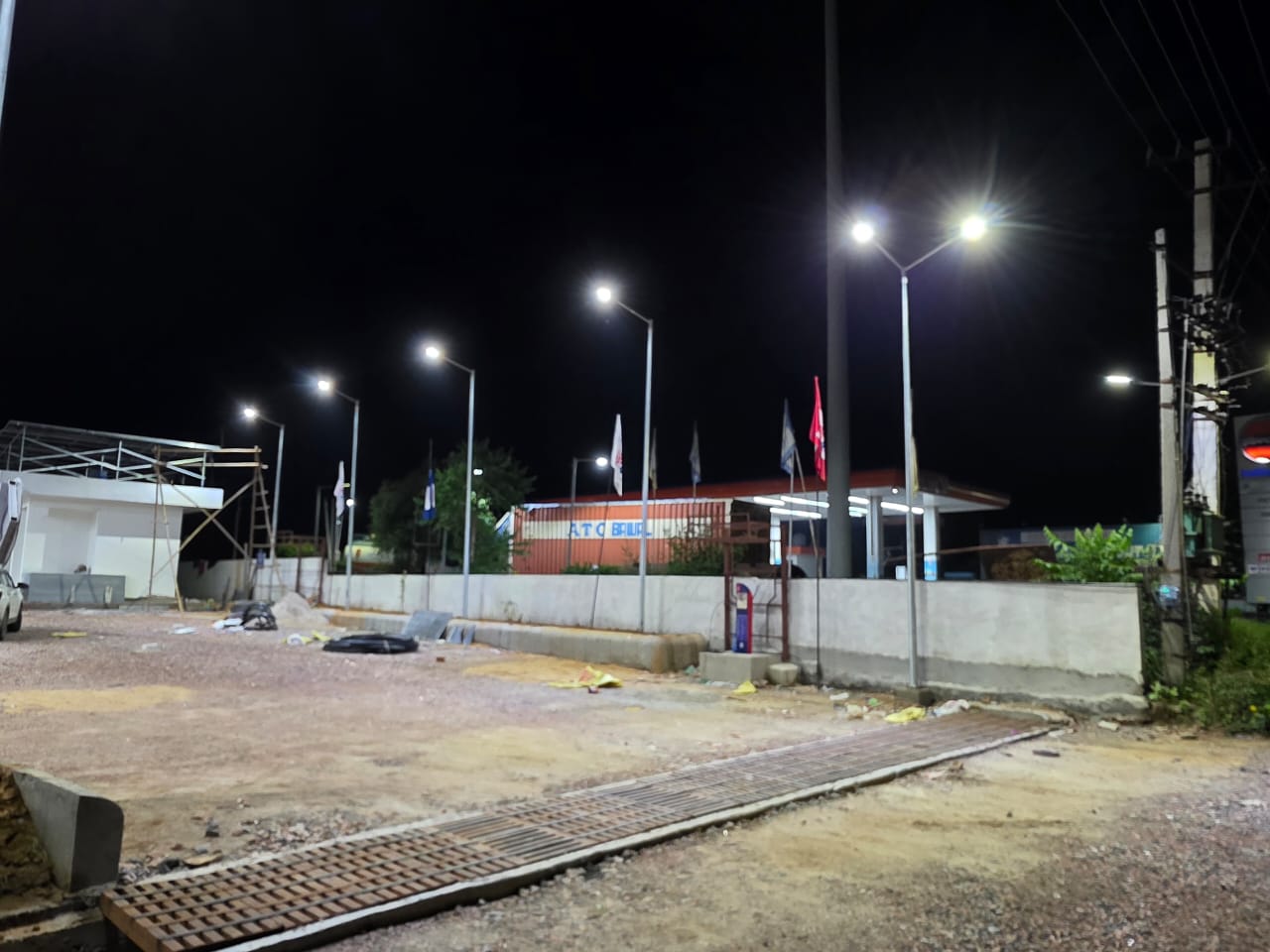 Yard Pole Light